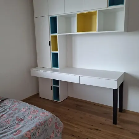 3 * Maria Lanzendorf